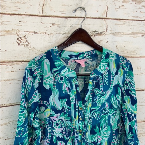 Lilly Pulitzer V Neck Blouse - Picture 2 of 5